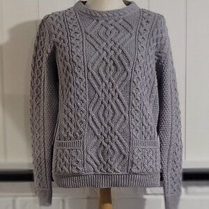 NWT Aran Mōr merino wool Irish sweater with pockets